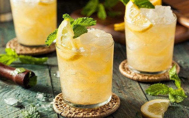 Lemonade and gin cocktail recipe.jpg