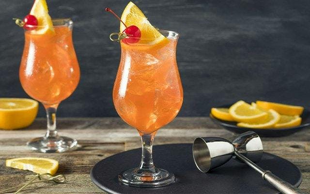 Italian cocktail recipe - Gin & It
