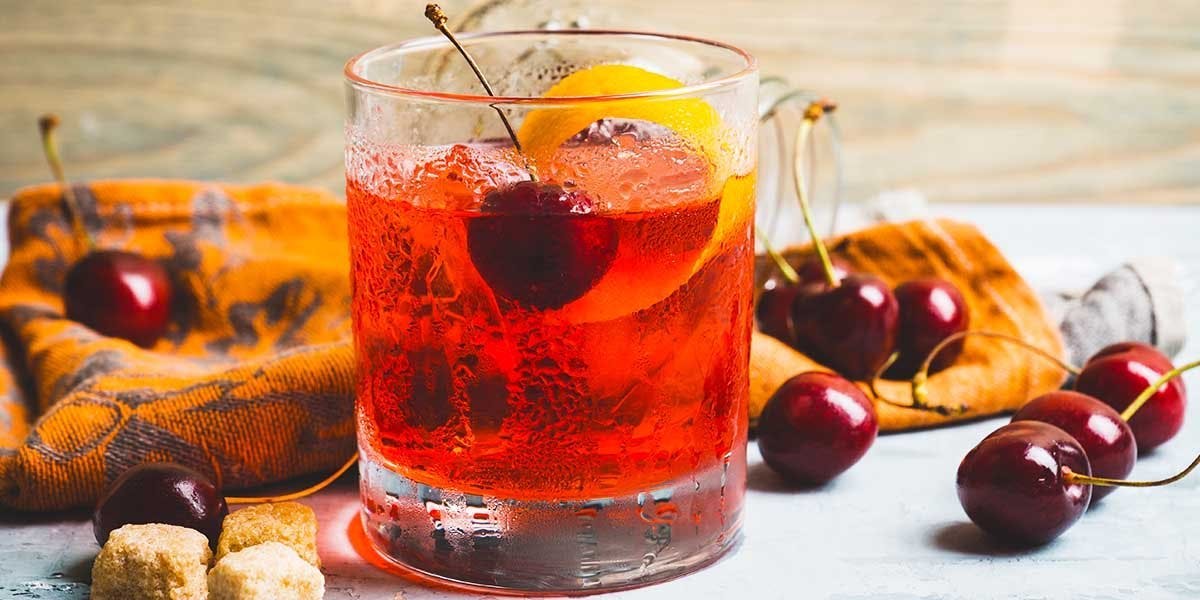 Cherry Negroni: gin, cherry brandy, amaretto and Campari make for a delicious quartet!