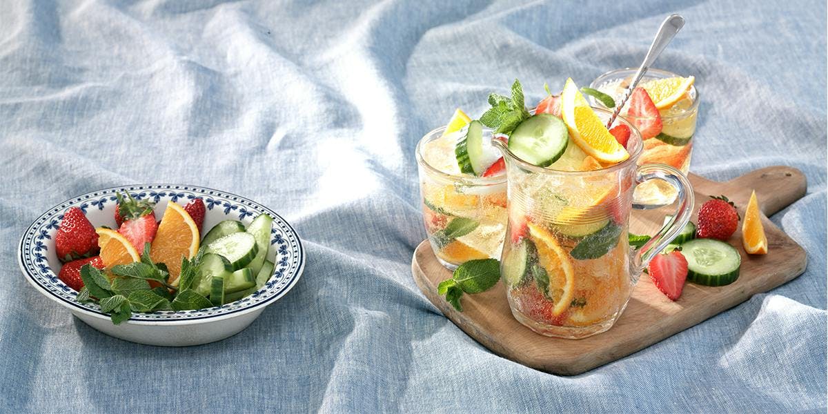 Throw a gin-themed summer BBQ with these yummy gin-soaked food & drink recipes!