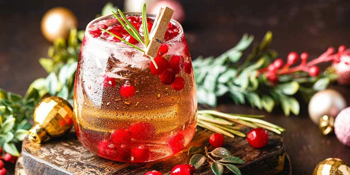 Three fabulously flavoured gin and tonic recipes to get you ready for the festive season! 