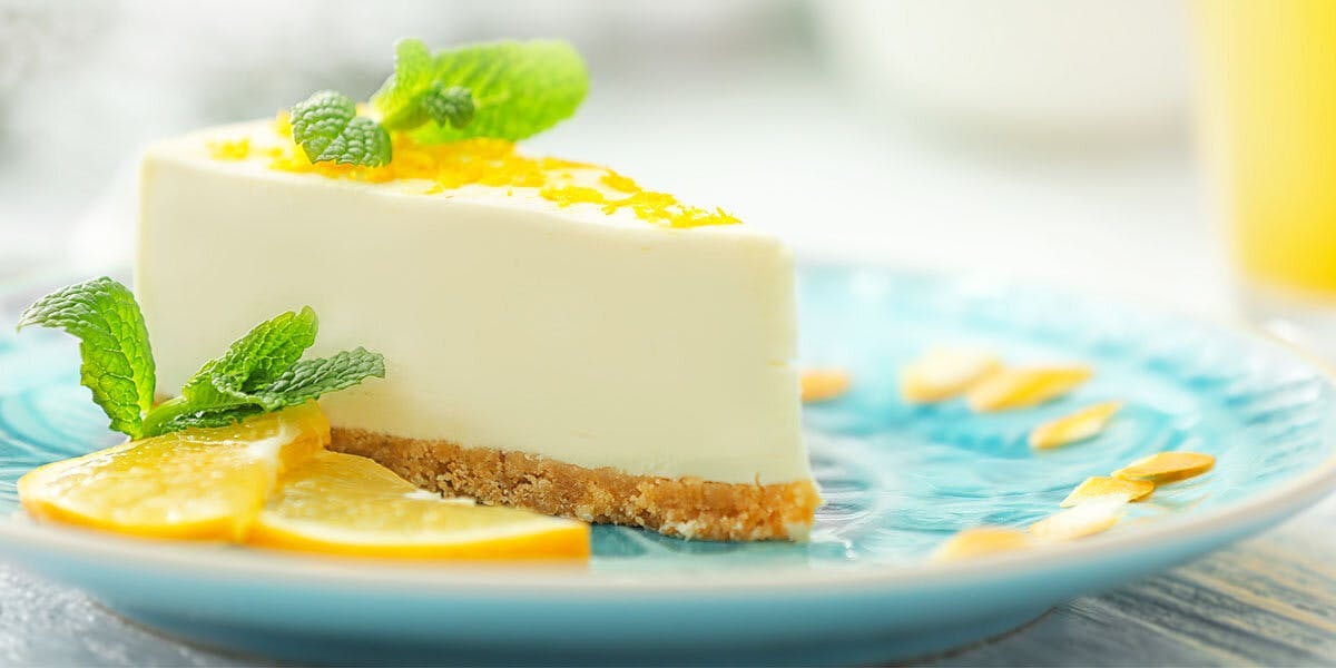 Gin & Tonic Cheesecake Recipe: this boozy treat is full of delicious citrus flavours!