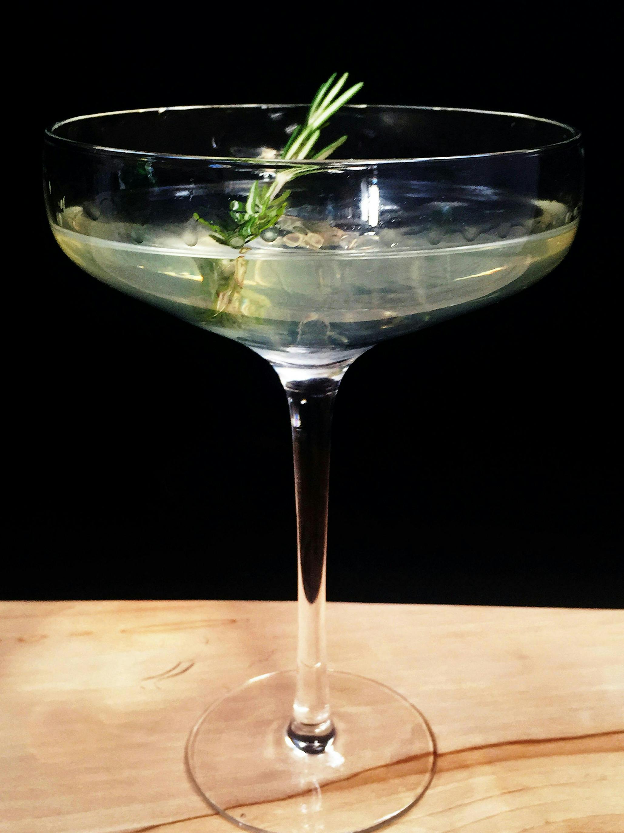 Cocktail of the Week: A Da Mhile Dry Martini with Mozart