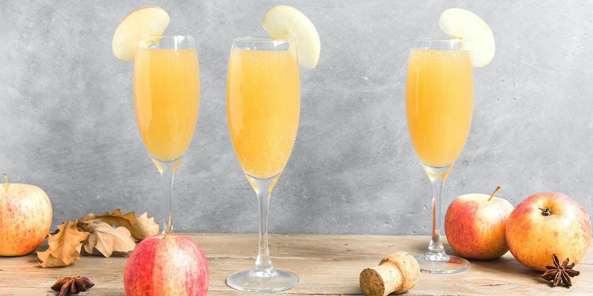 Spiced Apple Mimosas are our new favourite thing! 