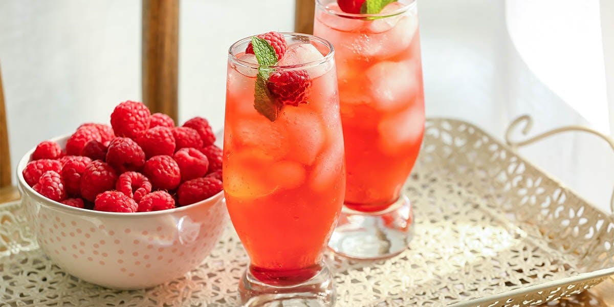 This has to be the best homemade raspberry gin recipe!