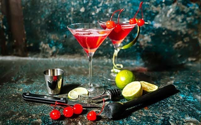 Bacardi-Rum-Gin-Cocktail.jpg