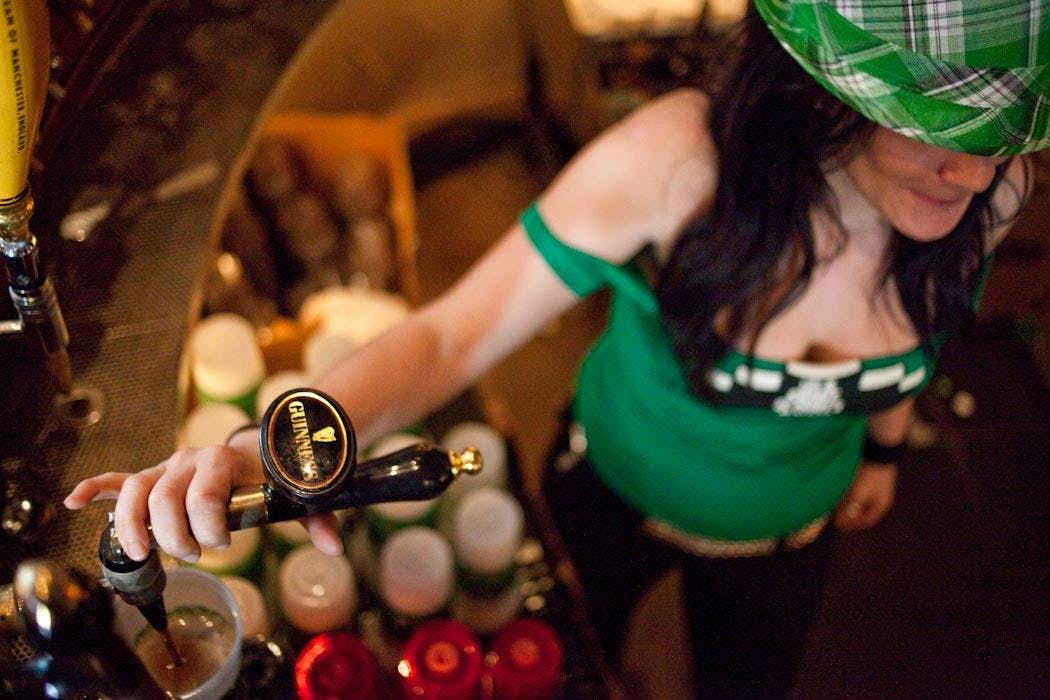 7 SENSATIONAL ST. PADDY’S DAY COCKTAIL BARS TO GET YOUR GREEN BLOOD PUMPING