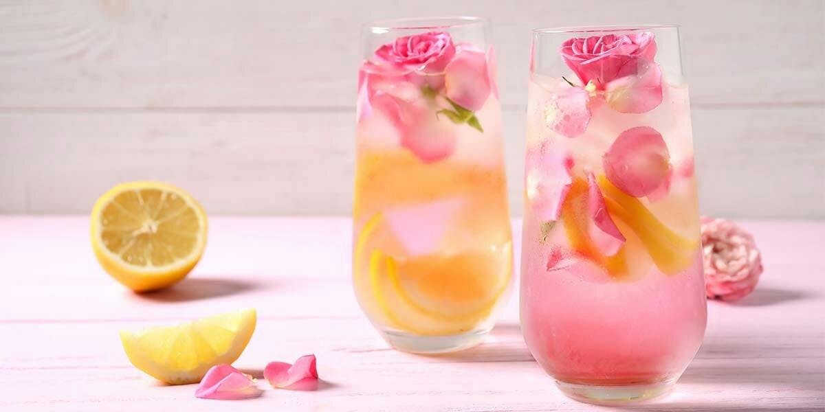 Two exotic rose and cardamom cocktails to spice up your romantic evenings in 