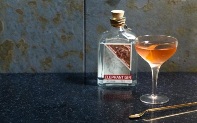 Cocktail: Golden Martini
