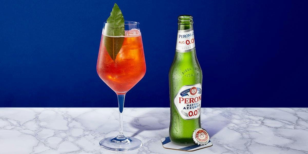 You won't believe this quintessentially Italian spritz is made with alcohol-free Peroni Nastro Azzurro 0.0% and gin!