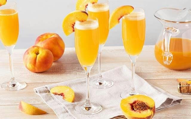Peach flavored cocktail 