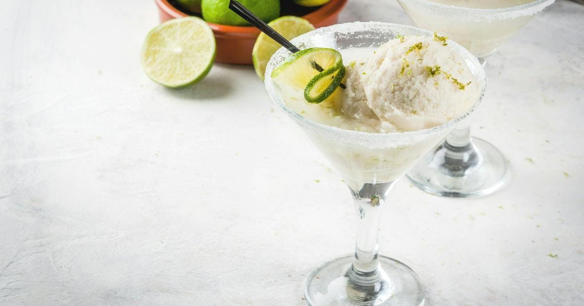 This Apple Pie cocktail is perfect with a dollop of ice cream! 