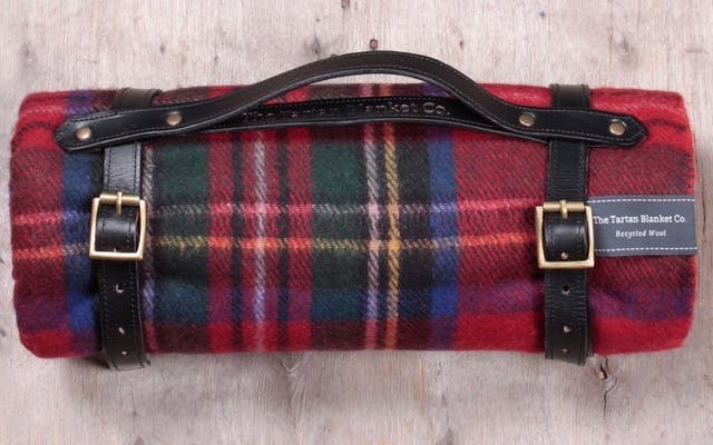 A Scottish Picnic: all of the accessories that you'll need for a ginny ...