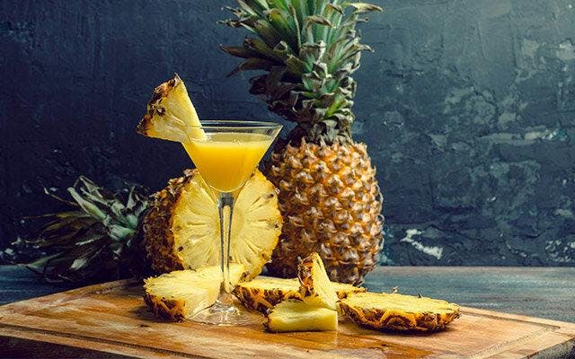Pineapple and gin martini cocktail recipe