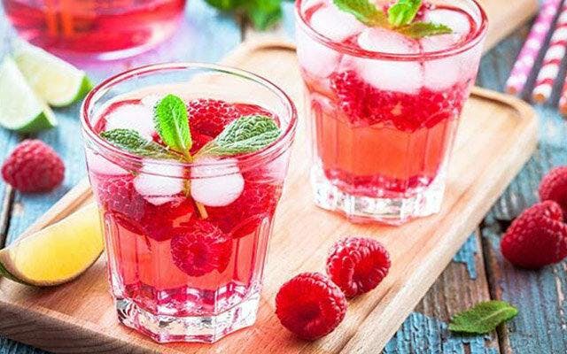Raspberry Gin Mojito summer cocktail recipe.jpg