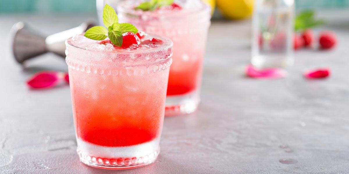 These berry and herb cocktail recipes are bursting with refreshing summer flavours!