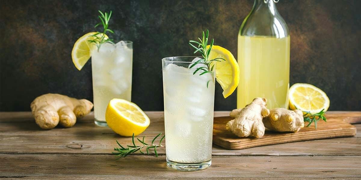 How to make lemon and ginger gin liqueur at home