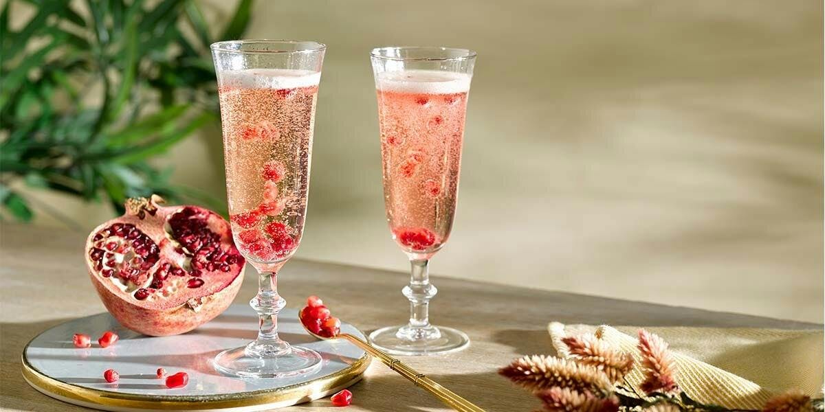 The Grenadine Royale: a stunning sparkling cocktail for summer