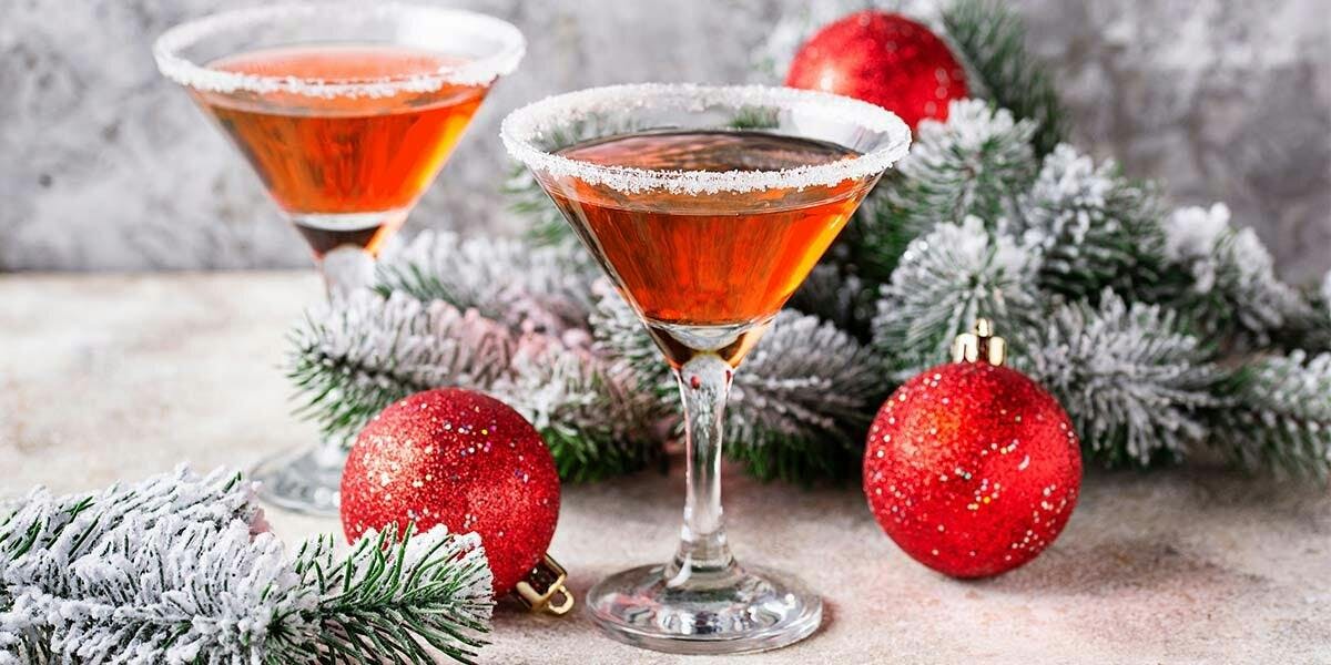 A Mince Pie Martini is the delicious taste of Christmas in a glass!