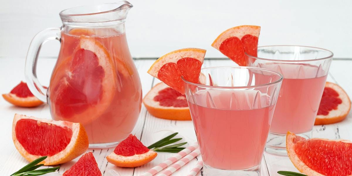 Is there a more perfect picnic tipple than this gorgeous sparkling grapefruit and gin cocktail?