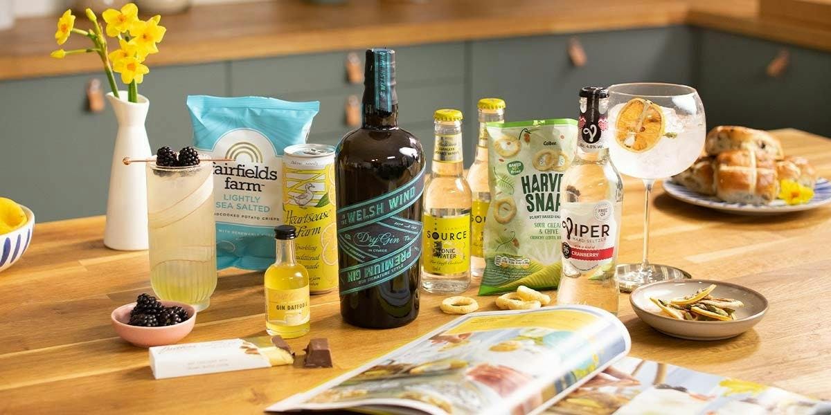 Celebrate spring with Craft Gin Club's April 2022 Gin of the Month box! 