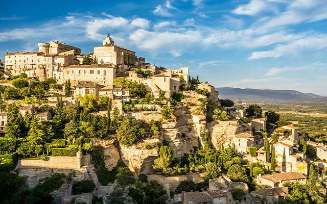 Provence is the home to many picturesque villages, towns and cities