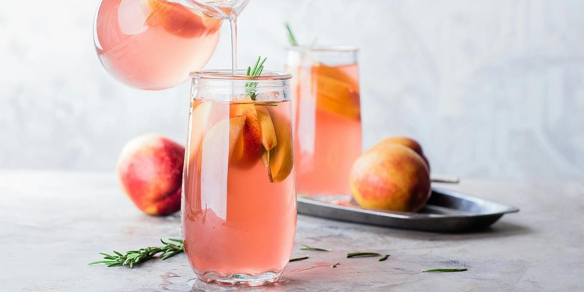 Pink gin and peach lemonade really is a winning summer combination!