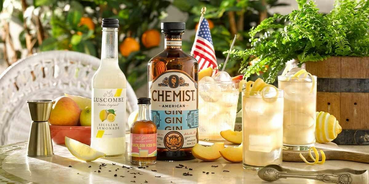 Craft Gin Club's Peach Gin Iced Tea is our July 2021 Cocktail of the Month!