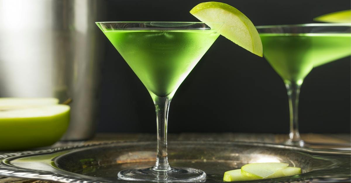 You'll fall in love with this a-PEELING Appletini! 