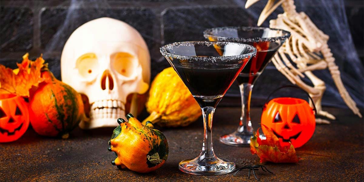13 spooky gin cocktails for a "spirited" Halloween!