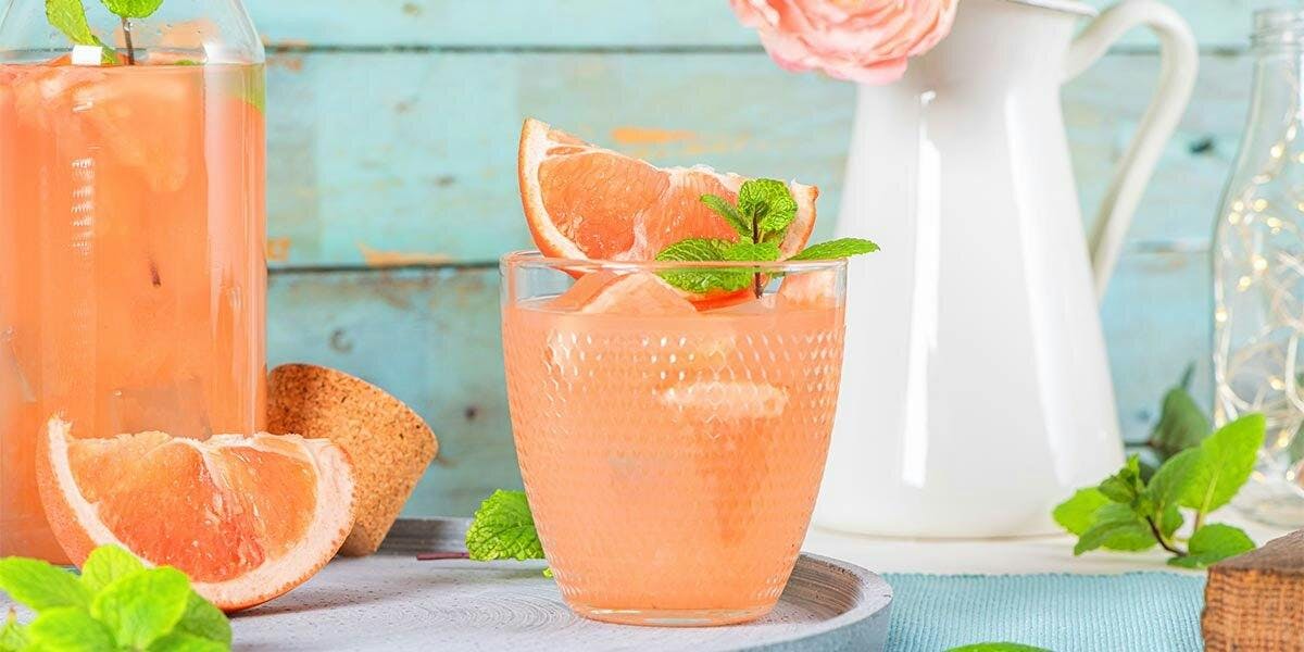 Grapefruit & Elderflower Gin Fizz: refreshing, delicious, and ready in seconds