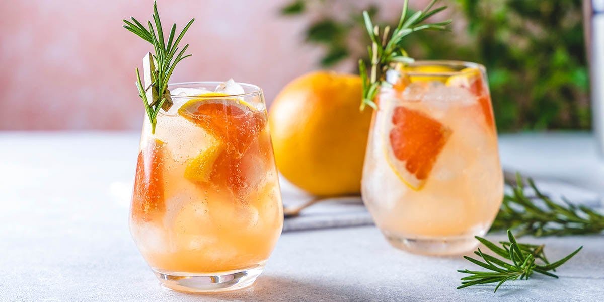 Aperol, limoncello and grapefruit tonic come together in this stunning gin spritz recipe!