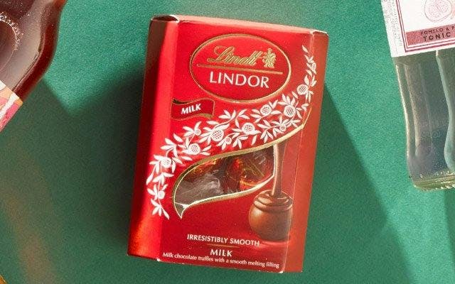 Lindor chocolate 