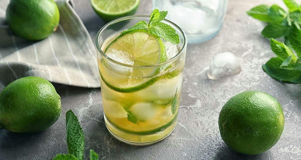 This Lime & Jasmine Collins ginny cocktail is your summer sip supercharged! 