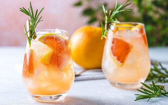Grapefruit Aperol Spritz cocktail recipe with Schweppes