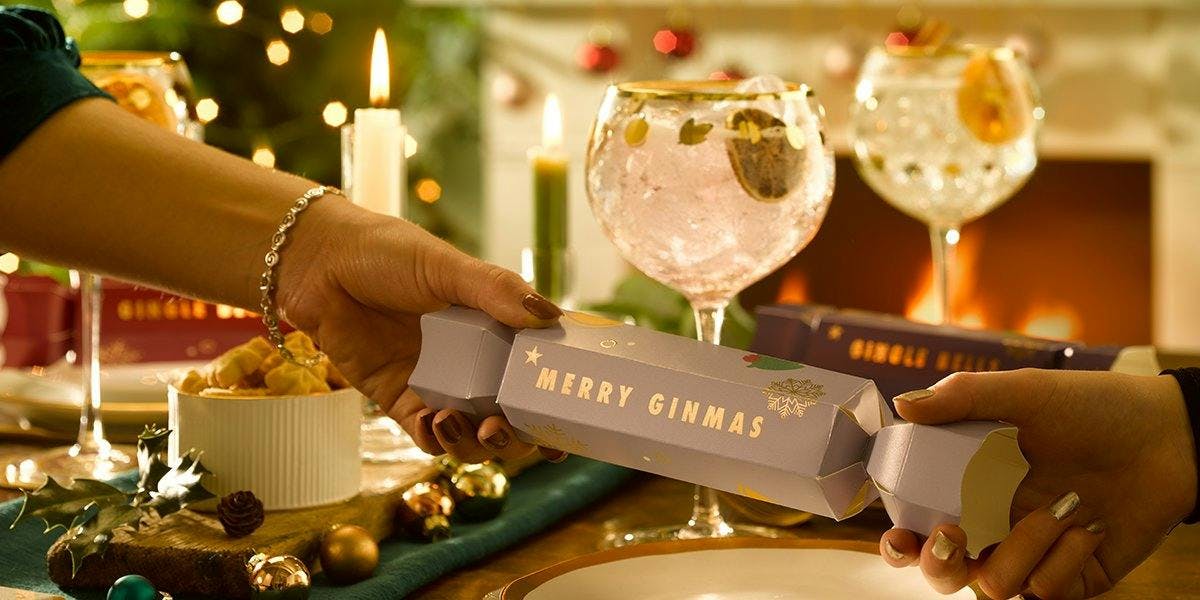 Win A Festive Gin Bundle Worth £100 With Craft Gin Club's November 2022 Sip & Snap! Prize!