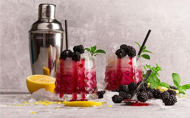 Bramble gin cocktail recipe