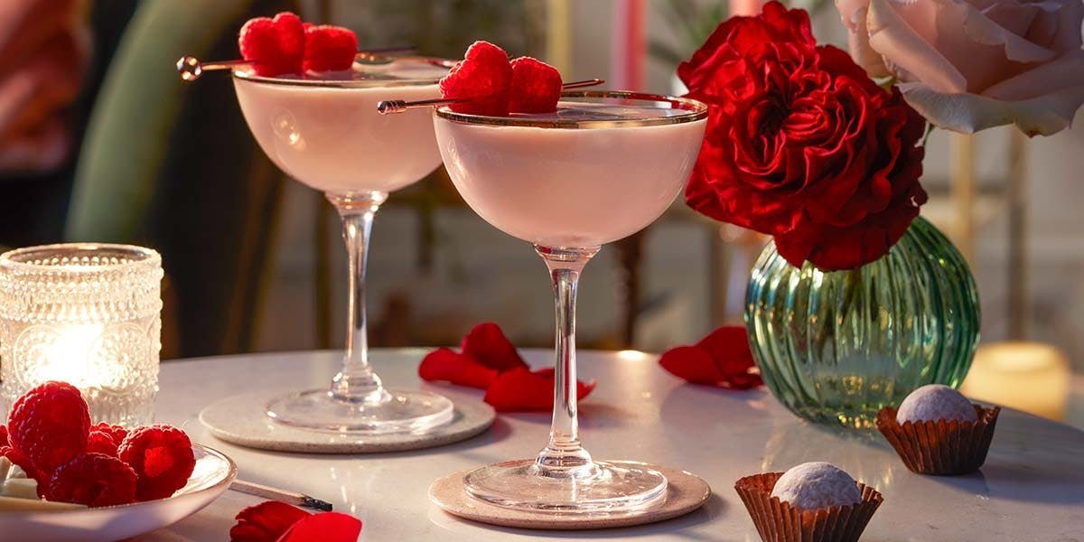 This creamy Raspberry & White Chocolate Martini has to be the perfect gin cocktail for Valentine's Day!