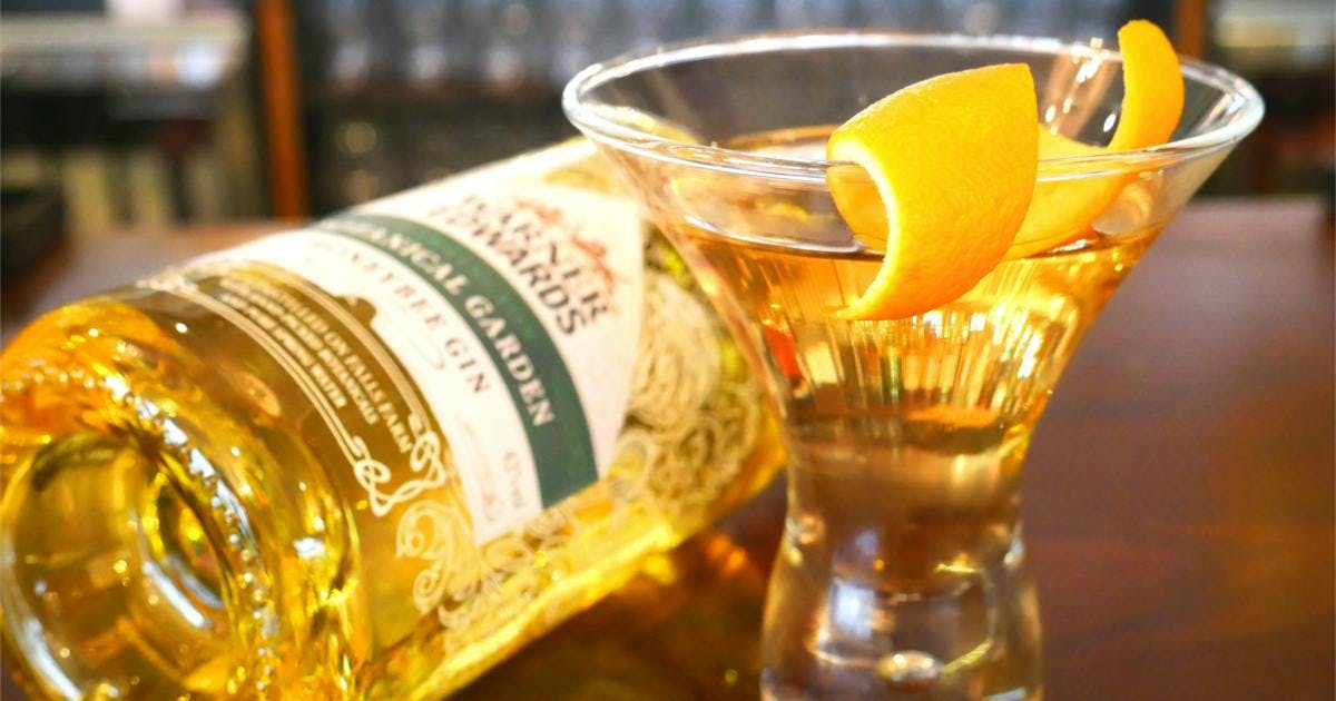 The Week in Gin: 8 signs you're in a relationship with gin, honey inspired cocktails & World Gin Day!