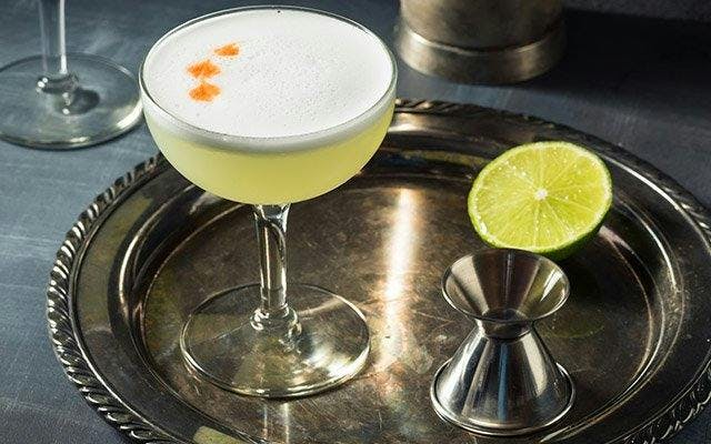 Truffle oil and gin cocktail recipe