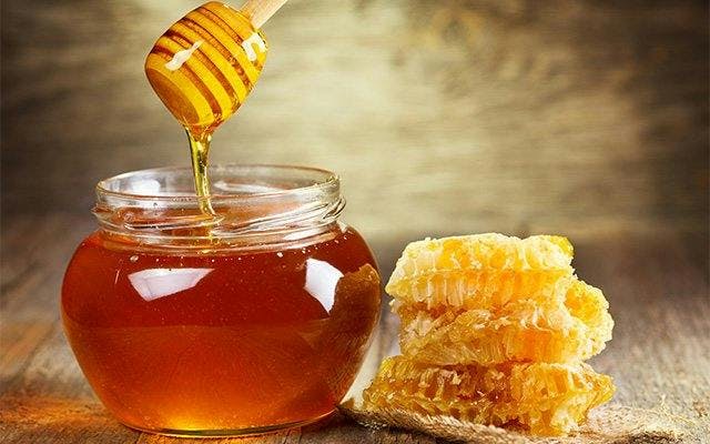 Non-vegan cocktail ingredient honey
