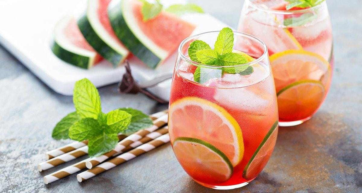 15 easy and creative gin & tonic recipe ideas to jazz up your next G&T!