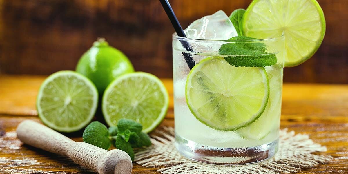 This 3-ingredient Gin Caipirinha is the ultimate refreshing cocktail for summer!