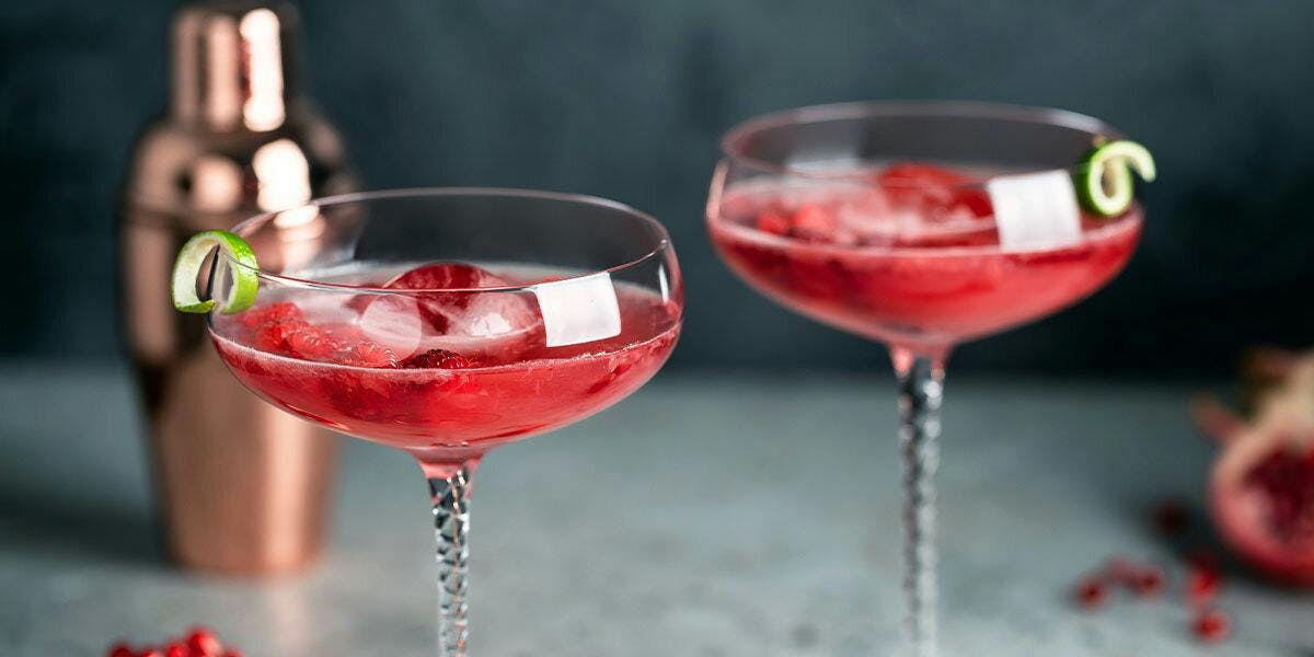 Pomegranate Gin Fizz: the deceptively easy cocktail that tastes and looks spectacular