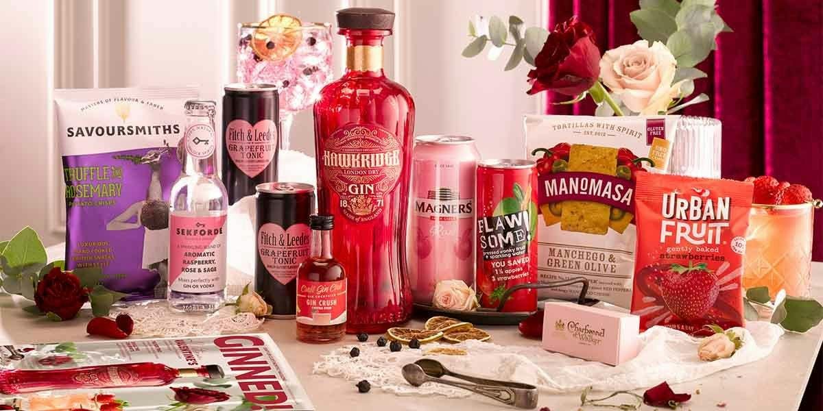 Take a look inside Craft Gin Club's February 2022 Gin of the Month box!
