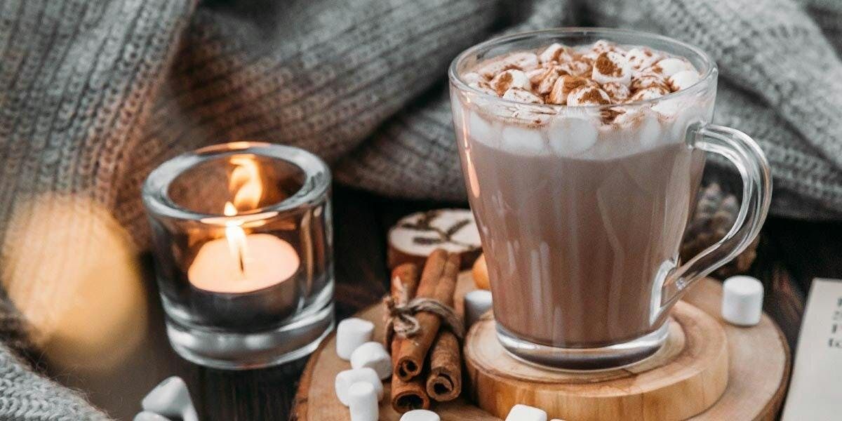 Beat the winter cold with this amaretto and gin hot chocolate! 