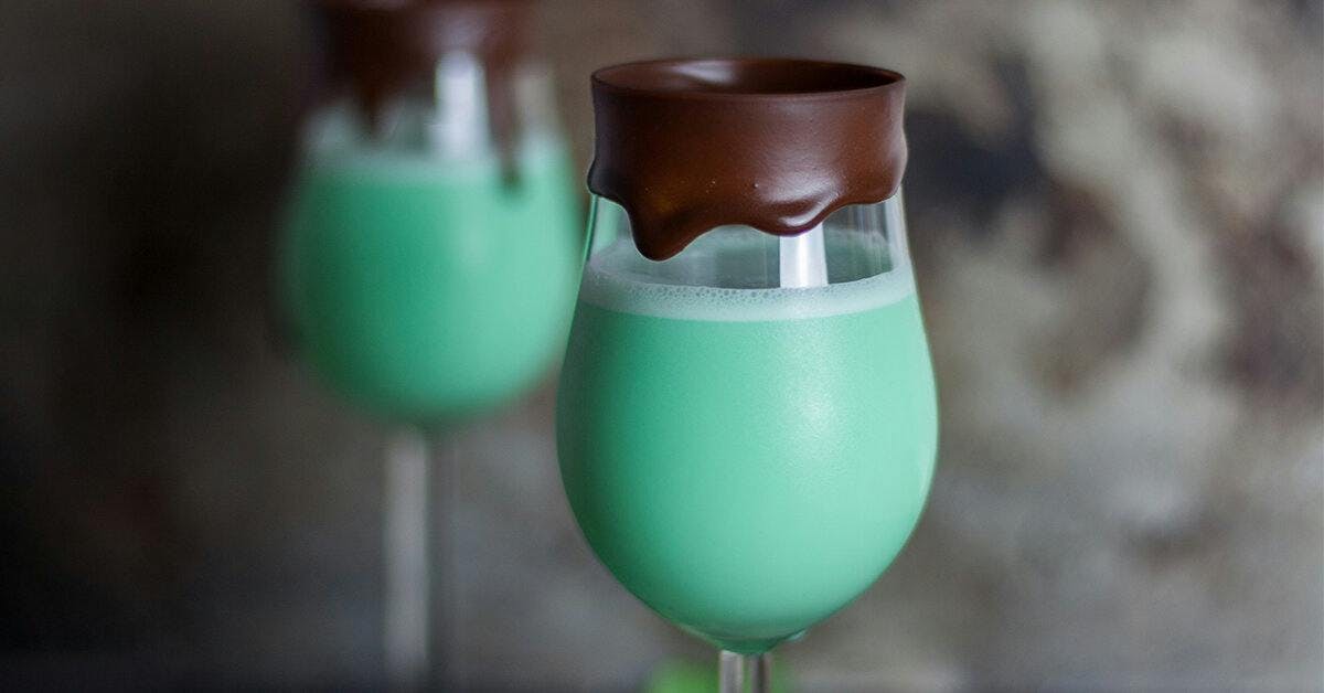 We're leaping for joy over this mint chocolate Grasshopper cocktail!