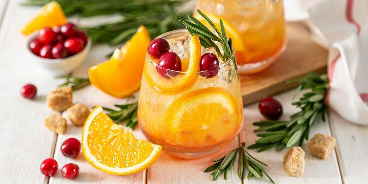 This gingerbread-flavoured gin cocktail is delicious, you have to give it a go! 