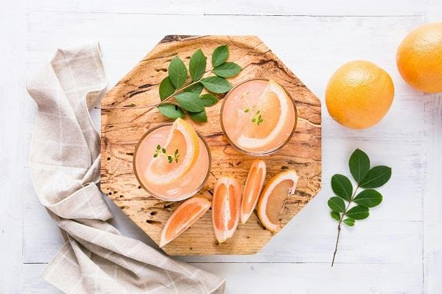 pomelo-grapefruit-orange-gin-cocktail.jpg