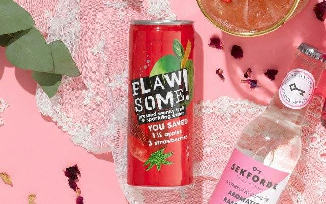 Flawsome! Apple & Strawberry Sparkling Water